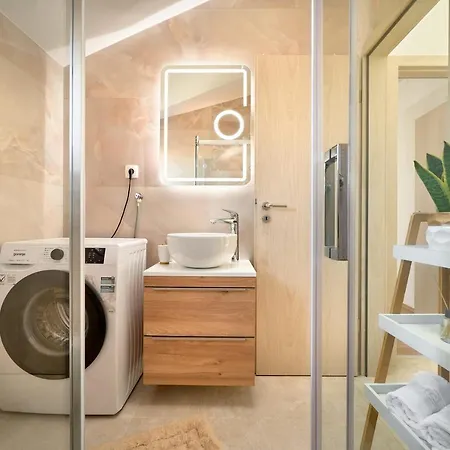 Zora Apartment *