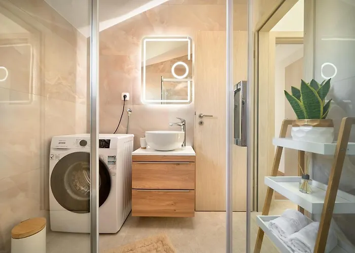 Zora Apartmán *